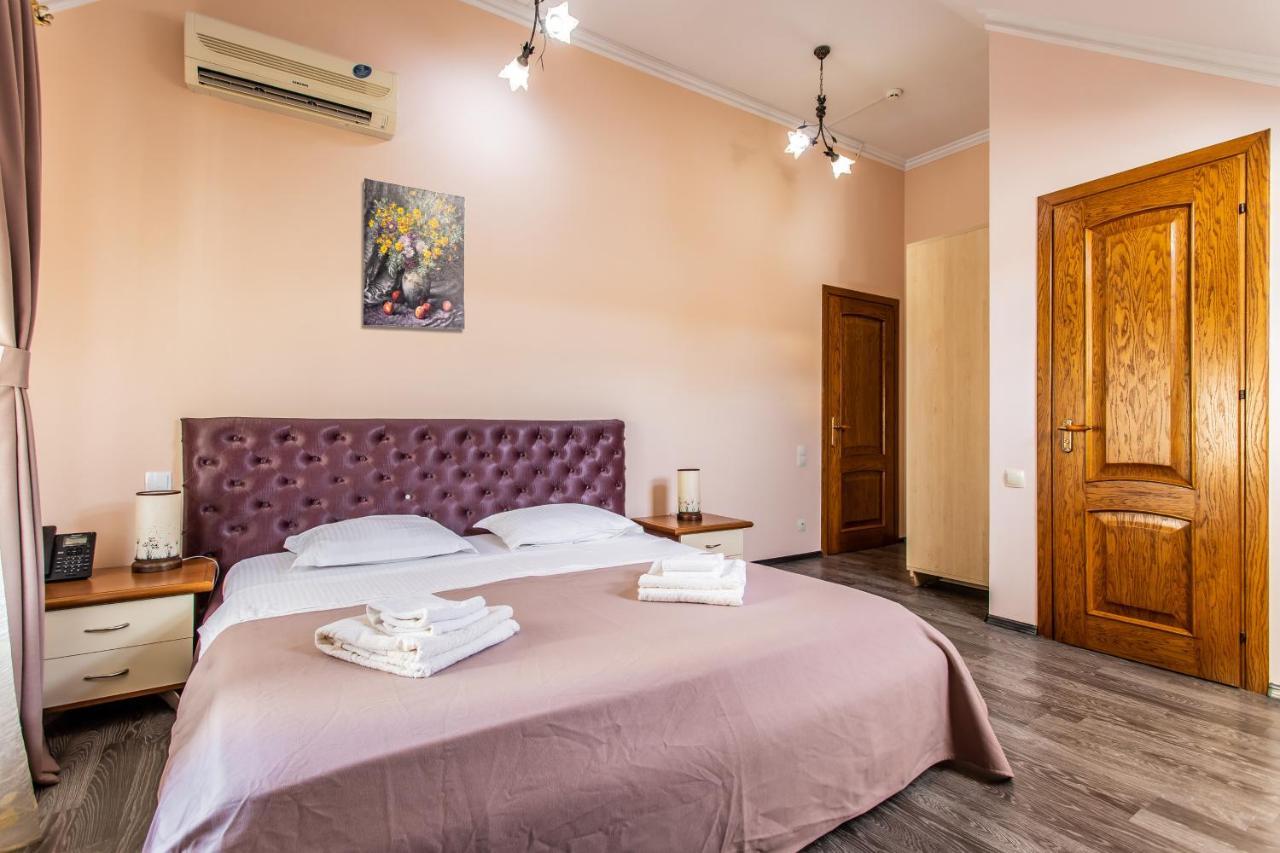 Star Rent Hotel Chisinau Exterior photo