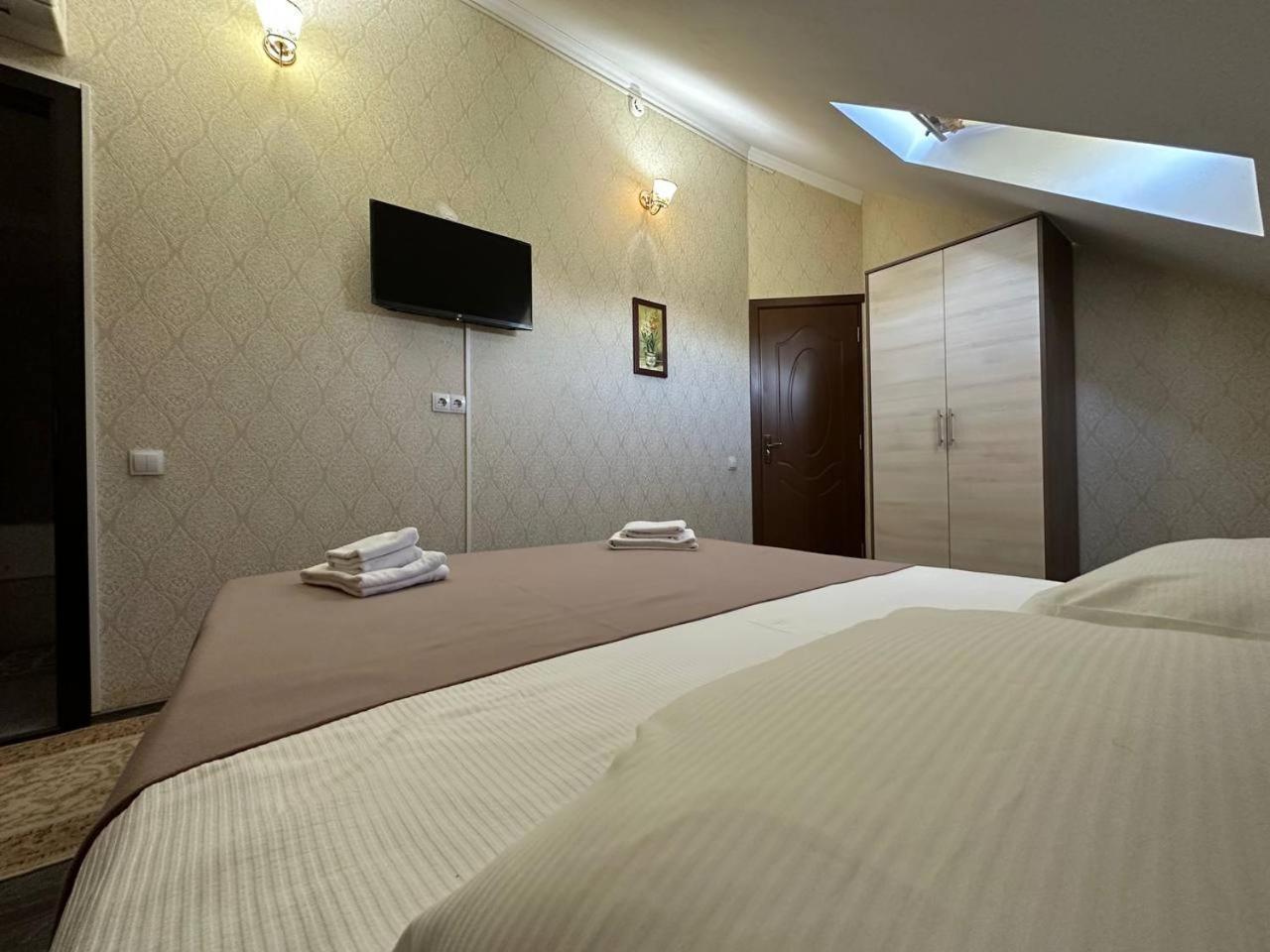 Star Rent Hotel Chisinau Exterior photo