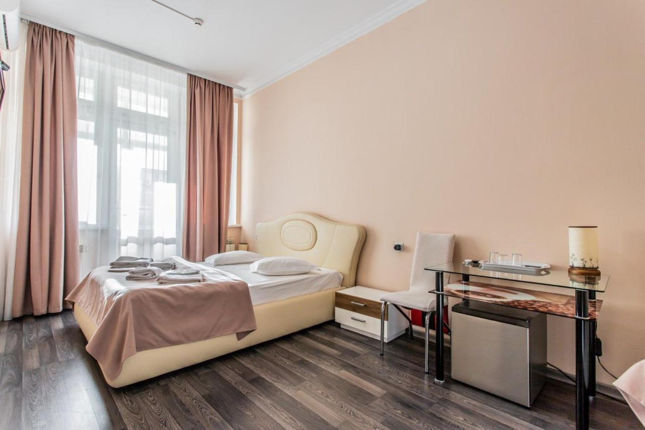 Star Rent Hotel Chisinau Exterior photo