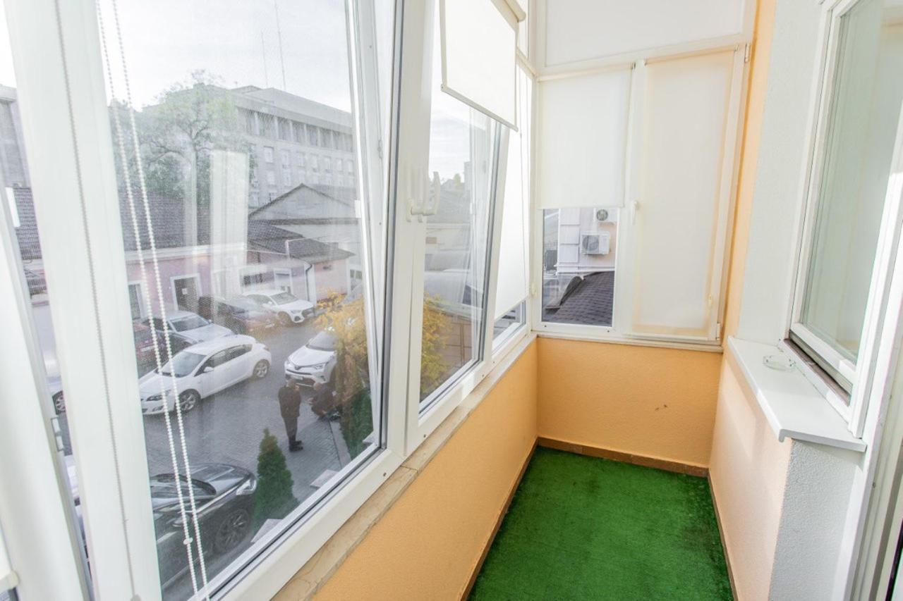 Star Rent Hotel Chisinau Exterior photo