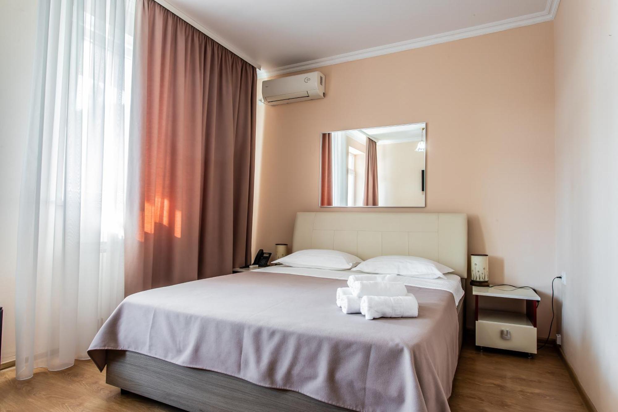 Star Rent Hotel Chisinau Exterior photo
