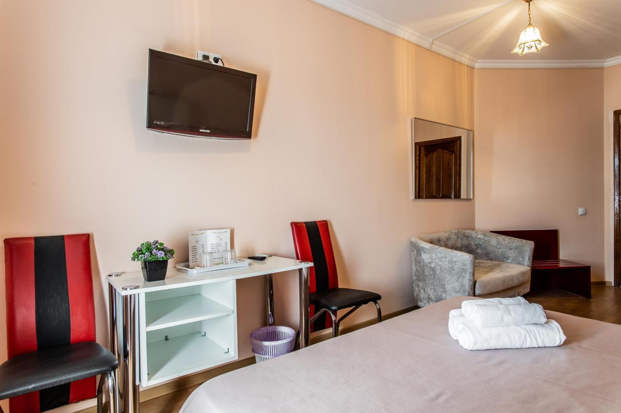 Star Rent Hotel Chisinau Exterior photo